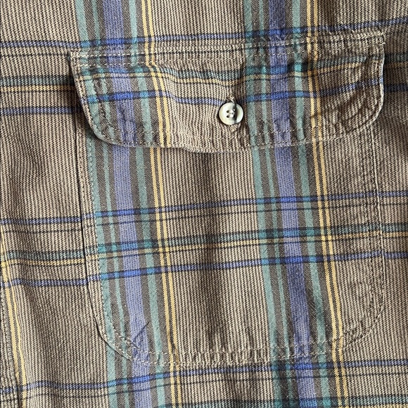 Vintage Woolrich plaid button up shirt - Picture 5 of 6
